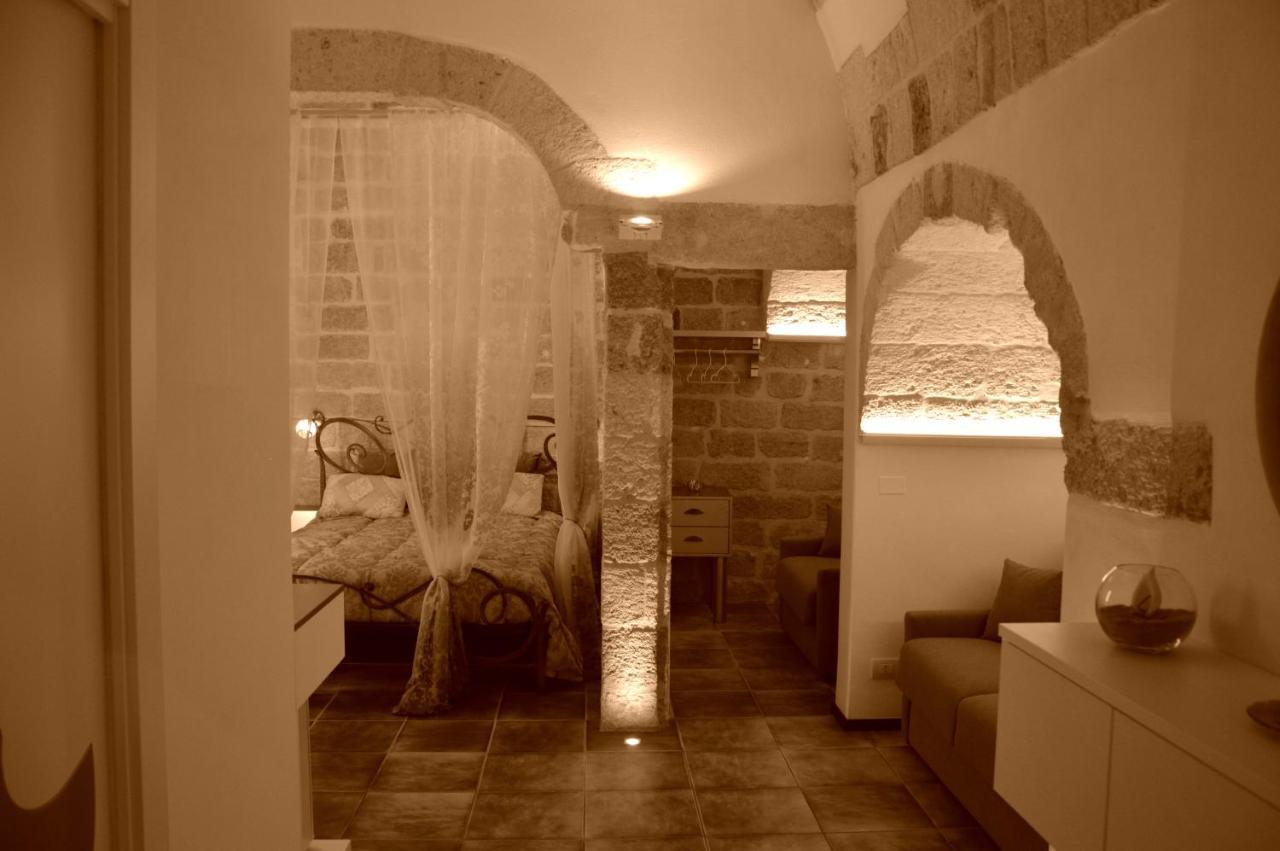 Gold White Exclusive House Hotel โปลีญาโนอามาเร ภายนอก รูปภาพ