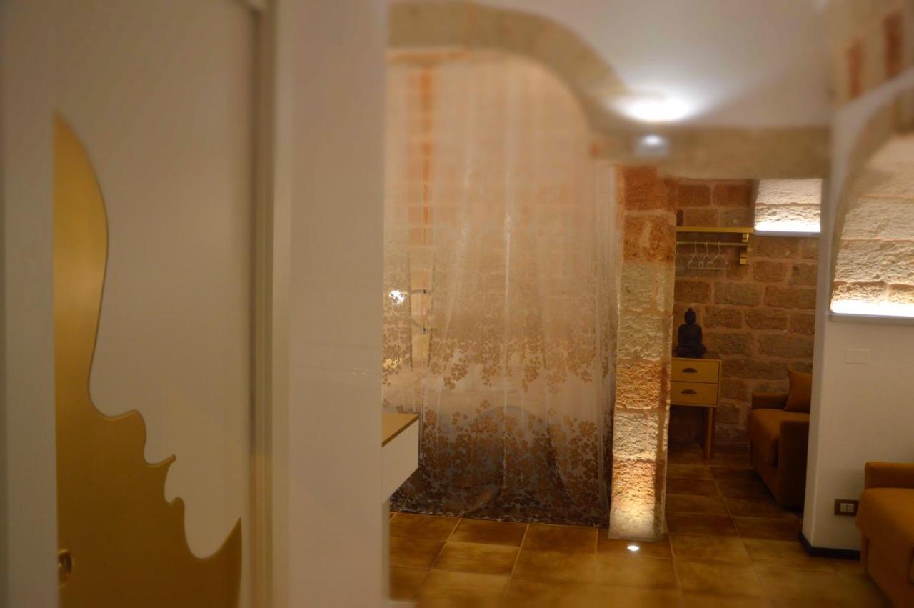 Gold White Exclusive House Hotel โปลีญาโนอามาเร ภายนอก รูปภาพ