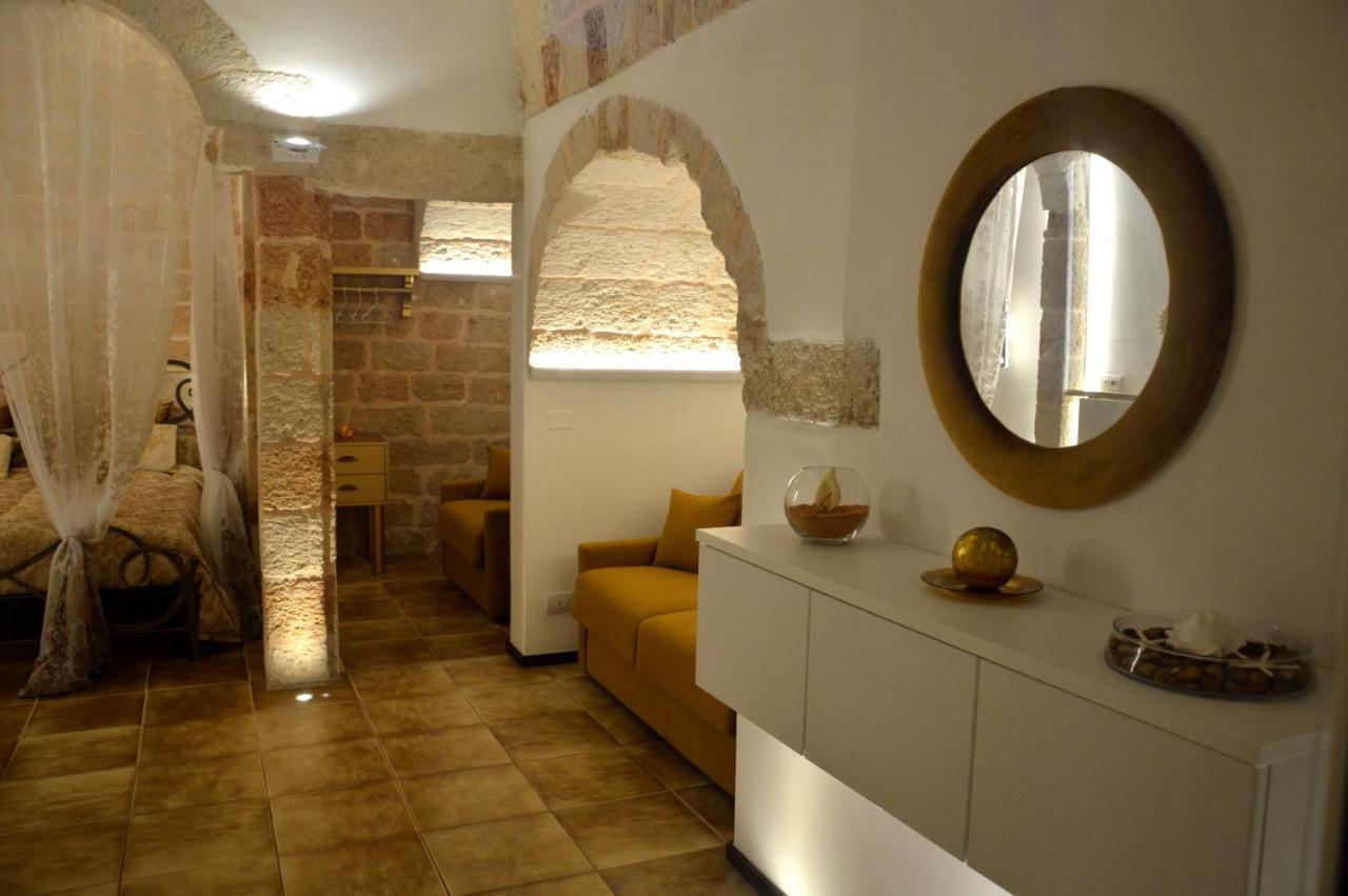 Gold White Exclusive House Hotel โปลีญาโนอามาเร ภายนอก รูปภาพ